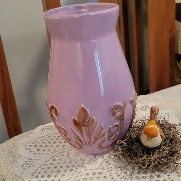 French Villa Vase - Picture 1 of 4